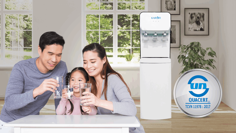 Cây nước nóng lạnh Karofi HC18
